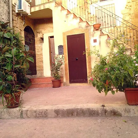 Domus Antiqua Alojamento de Acomodação e Pequeno-almoço Agrigento