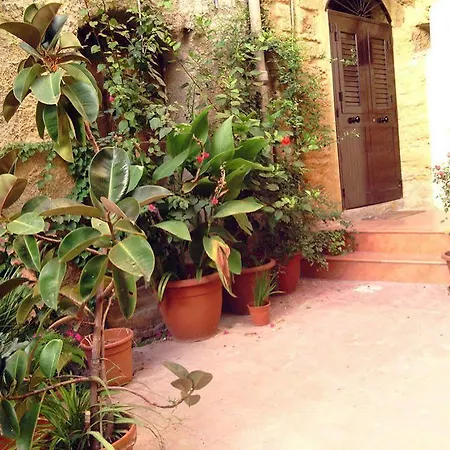 Domus Antiqua